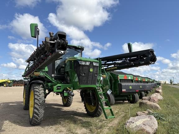 Image of John Deere 412R equipment image 2