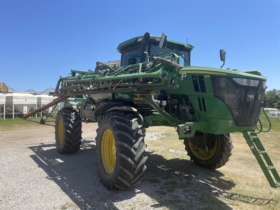 Image of John Deere 412R equipment image 2