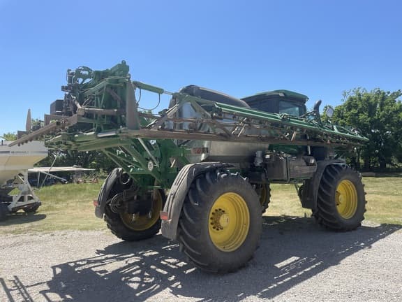 Image of John Deere 412R equipment image 4
