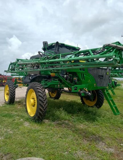 Image of John Deere 412R Primary image