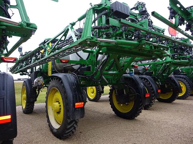 Image of John Deere 412R equipment image 3