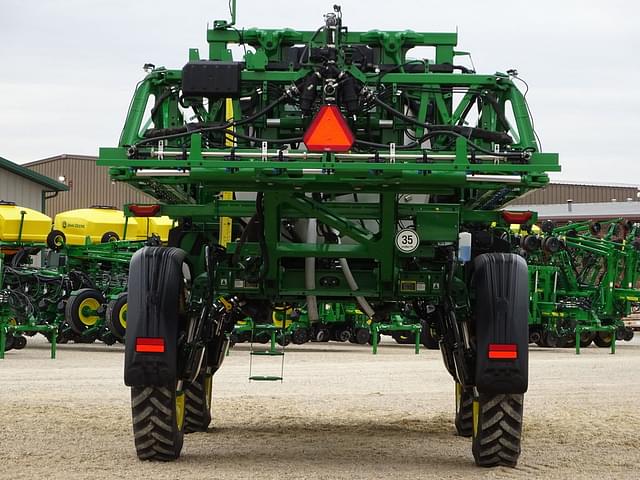 Image of John Deere 412R equipment image 3