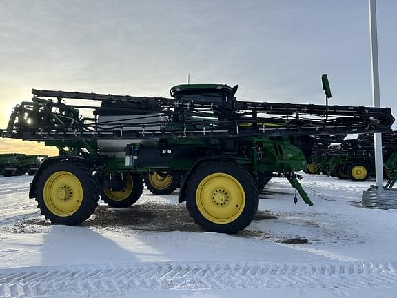 Image of John Deere 412R equipment image 2