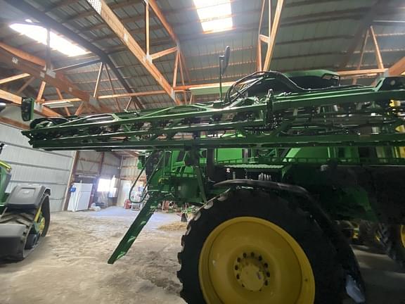 Image of John Deere 412R equipment image 3