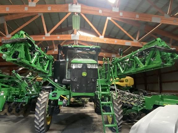 Image of John Deere 412R equipment image 1