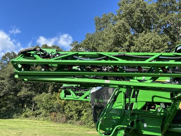 Image of John Deere 412R equipment image 4