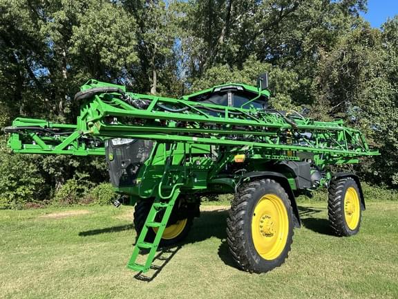Image of John Deere 412R Primary image