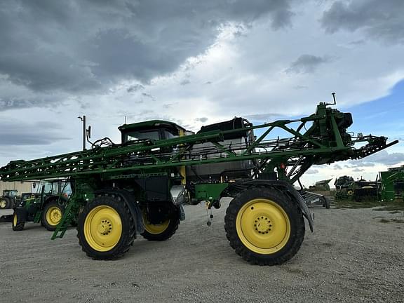 Image of John Deere 412R equipment image 4