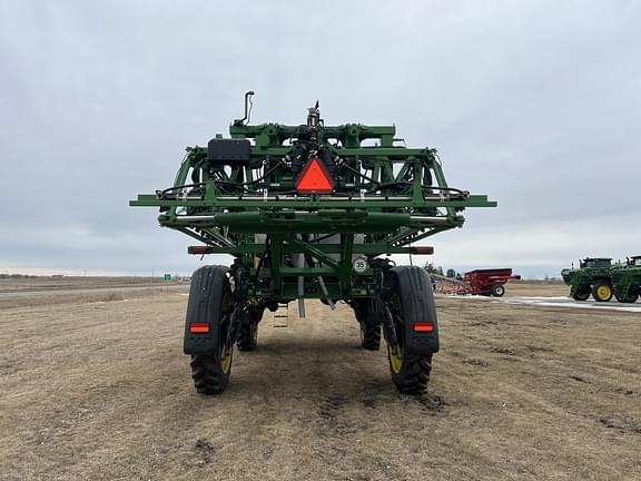 Image of John Deere 412R equipment image 4