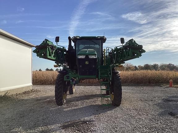 Image of John Deere 412R equipment image 1