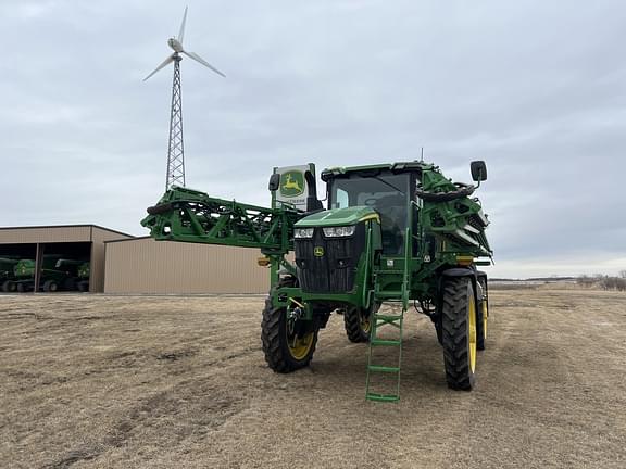 Image of John Deere 412R equipment image 1