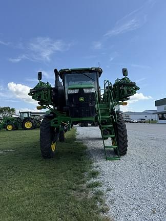 Image of John Deere 412R equipment image 2