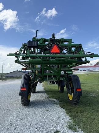Image of John Deere 412R equipment image 4
