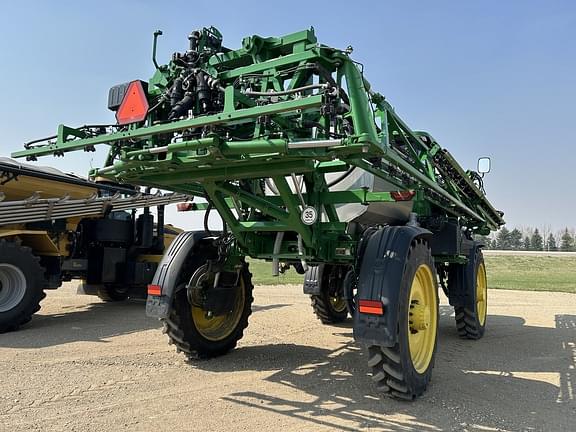 Image of John Deere 412R equipment image 3