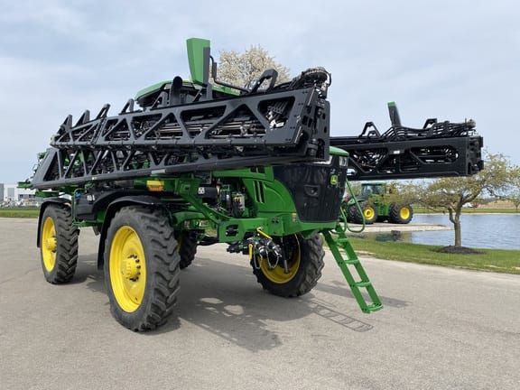 Main image John Deere 412R