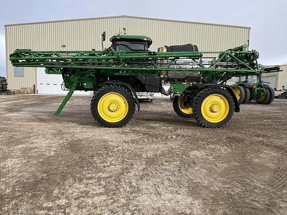 Image of John Deere 412R equipment image 1