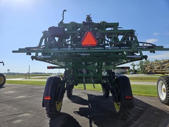 Image of John Deere 412R equipment image 3
