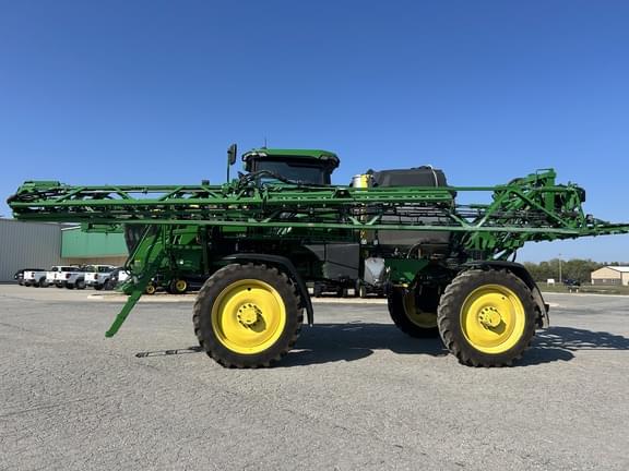 Image of John Deere 412R equipment image 1