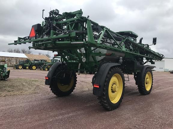 Image of John Deere 412R equipment image 3