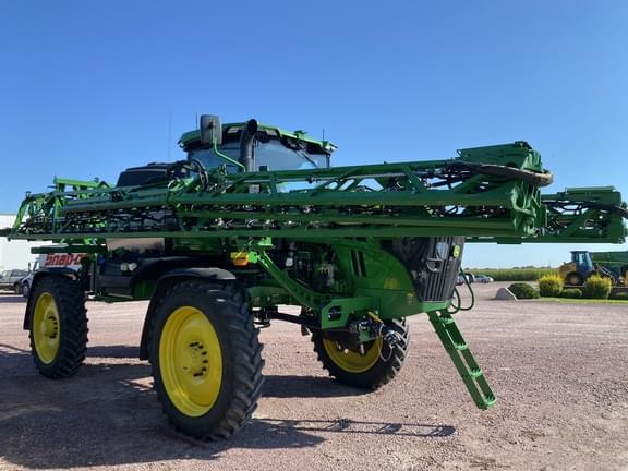 Image of John Deere 412R equipment image 3