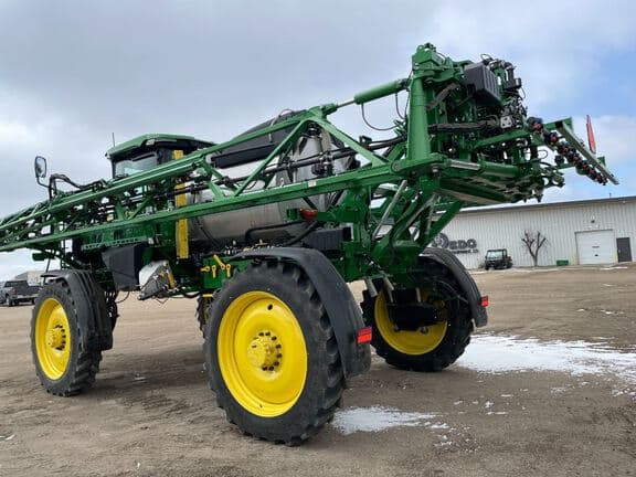 Image of John Deere 412R equipment image 2