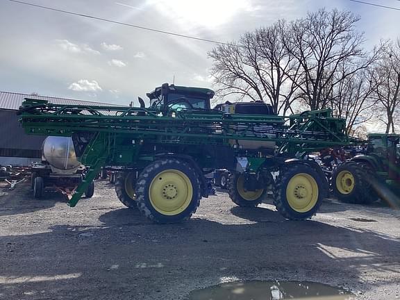 Image of John Deere 412R equipment image 2