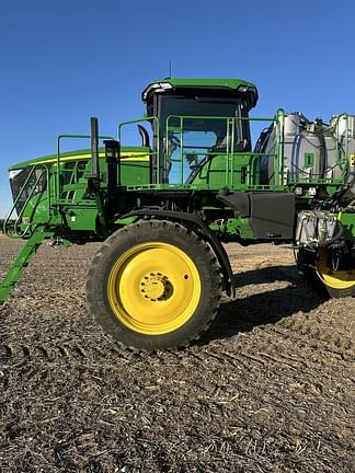 Image of John Deere 412R equipment image 1