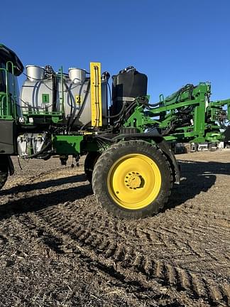 Image of John Deere 412R equipment image 2