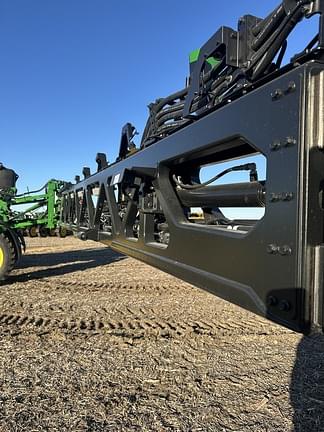 Image of John Deere 412R equipment image 4