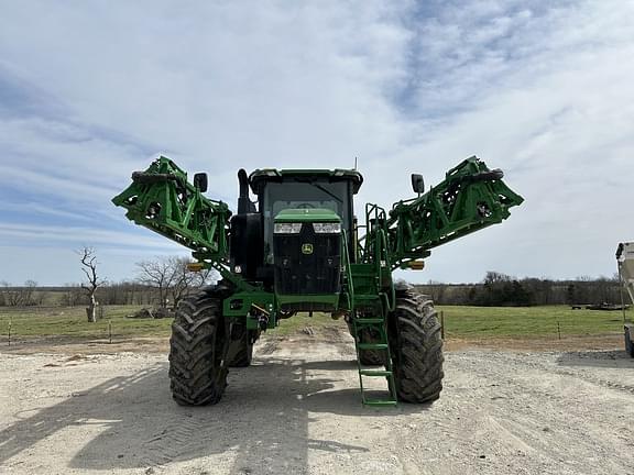 Image of John Deere 412R equipment image 3