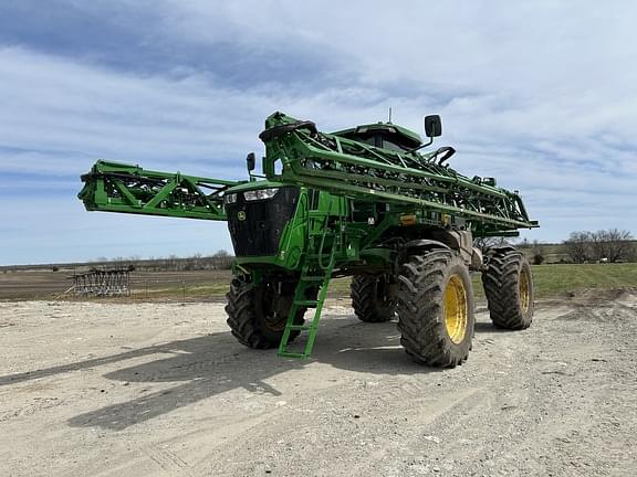 Image of John Deere 412R equipment image 2
