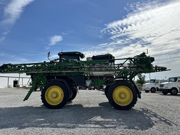 Image of John Deere 412R equipment image 2