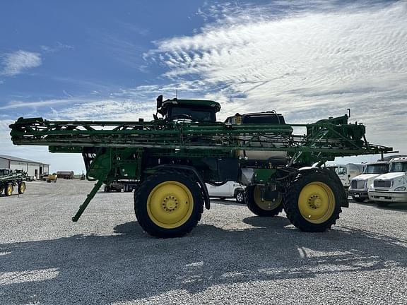 Image of John Deere 412R equipment image 2