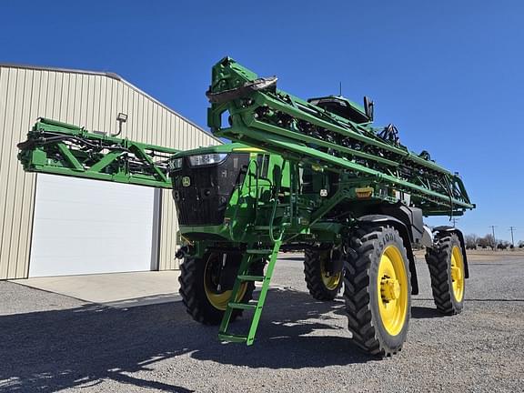 Image of John Deere 412R equipment image 1