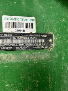 Image of John Deere 412R equipment image 4