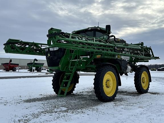 Image of John Deere 412R equipment image 2