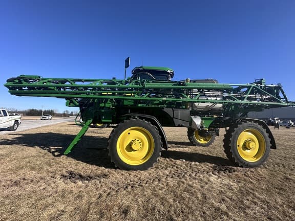Image of John Deere 412R equipment image 2