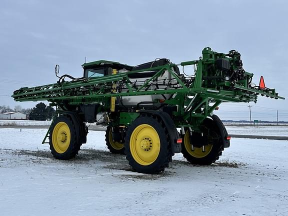 Image of John Deere 412R equipment image 4