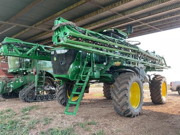 Image of John Deere 412R equipment image 3