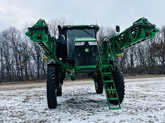 Image of John Deere 412R equipment image 2