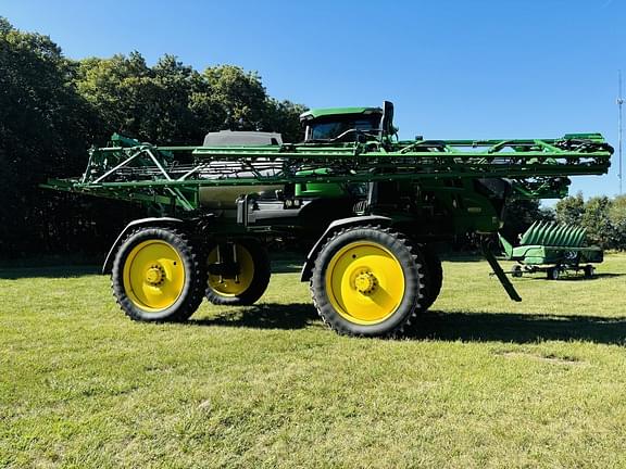 Image of John Deere 412R Primary image