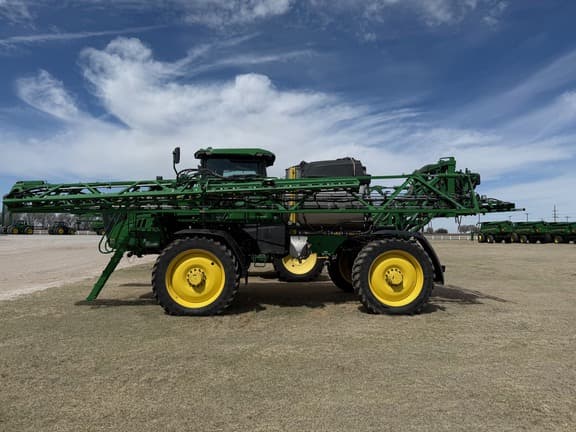 Image of John Deere 412R equipment image 1