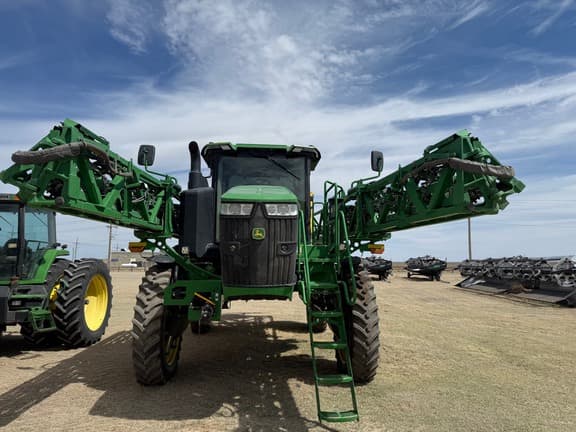 Image of John Deere 412R equipment image 3