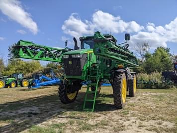 Main image John Deere 412R