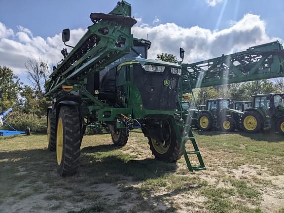 Image of John Deere 412R equipment image 1