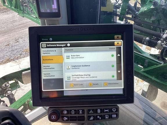 Image of John Deere 412R equipment image 4