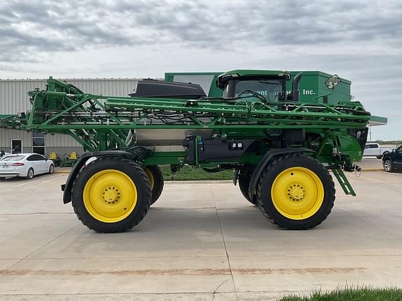 Image of John Deere 412R equipment image 2