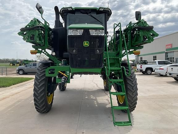 Image of John Deere 412R equipment image 3