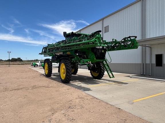 Image of John Deere 412R equipment image 1