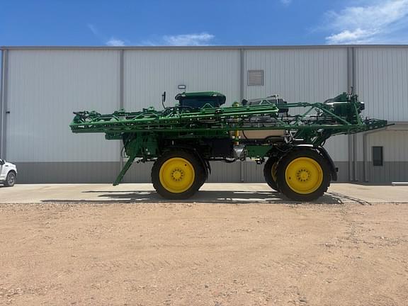 Image of John Deere 412R equipment image 4